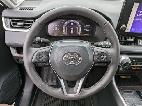 Used 2023 Toyota RAV4 Limited AWD/4WD image 9