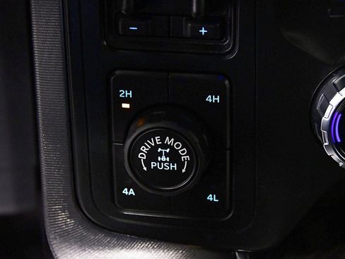 Used 2022 Ford F150 Platinum w/ Equipment Group 701A High image 27