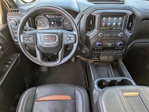 Used 2021 GMC Sierra 1500 AT4 w/ AT4 Premium Package image 9