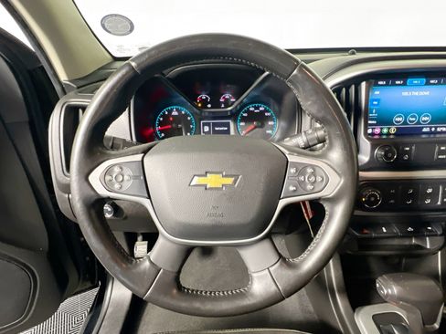 Used 2021 Chevrolet Colorado LT image 17