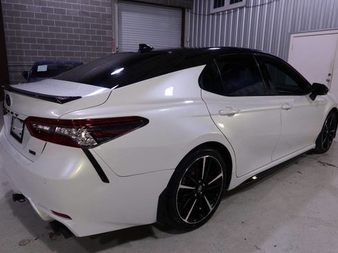 Used 2021 Toyota Camry XSE image 5