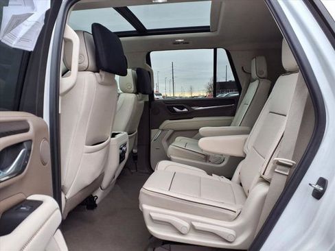 Used 2024 GMC Yukon Denali w/ Denali Reserve Package image 29