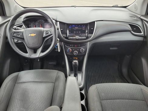 Certified 2020 Chevrolet Trax LS w/ Tint and Cruise Package image 9
