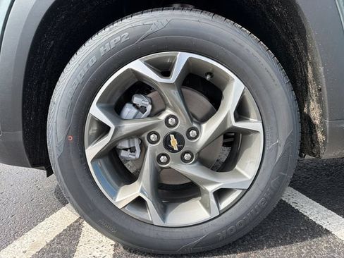 New 2026 Chevrolet Trax LT w/ Driver Confidence Package FWD image 13