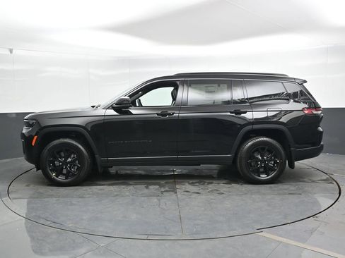 New 2026 Jeep Grand Cherokee L 4WD image 8