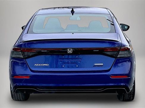 Used 2023 Honda Accord Sport image 4