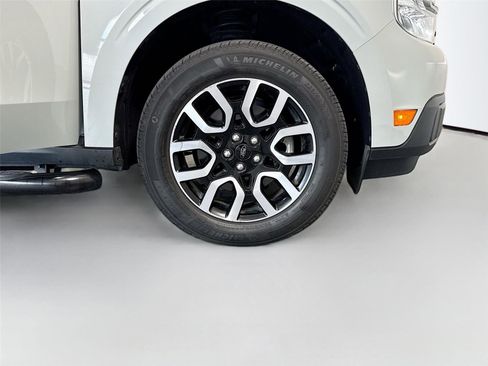 Used 2022 Ford Maverick Lariat w/ Lariat Luxury Package FWD image 18