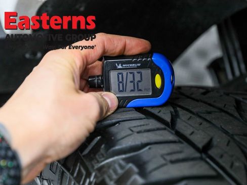 Used 2020 Nissan Titan SV w/ SV Convenience Package image 31