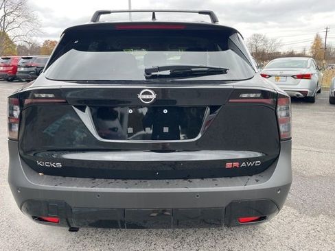 New 2026 Nissan Kicks SR w/ Cold Weather Package AWD/4WD image 6