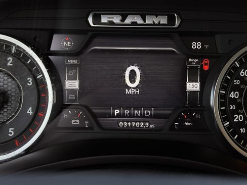 Used 2024 RAM 2500 Laramie image 19