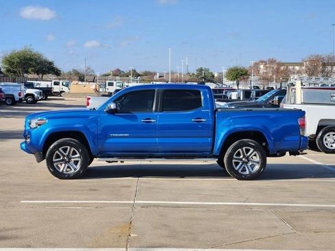 Used 2017 Toyota Tacoma Limited image 13