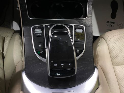 Used 2018 Mercedes-Benz GLC 300 4MATIC image 18