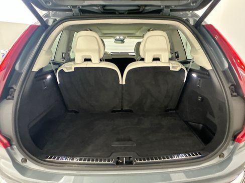 Used 2023 Volvo XC90 B5 Plus AWD/4WD image 32