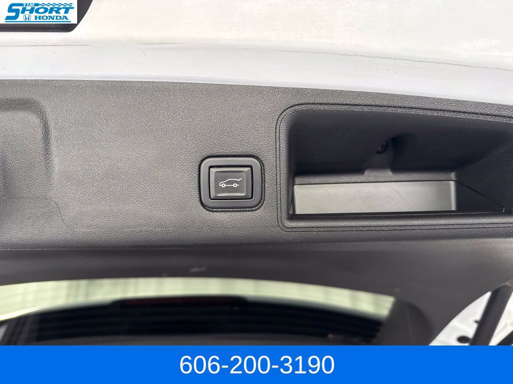 Used 2022 GMC Terrain SLT AWD/4WD image 10