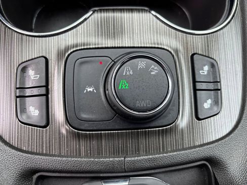 Used 2023 GMC Acadia SLT image 36