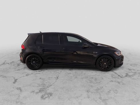 Used 2018 Volkswagen Golf R 4-Door image 9