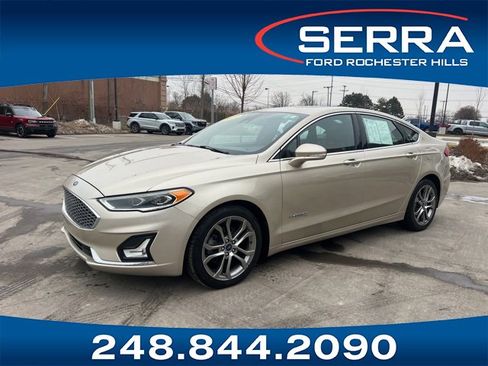 Used 2019 Ford Fusion Titanium image 1