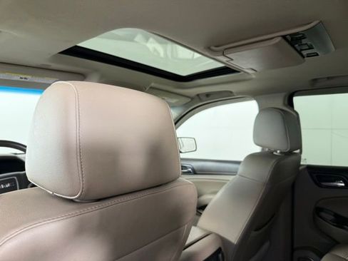 Used 2017 GMC Yukon SLT w/ Open Road Package image 28