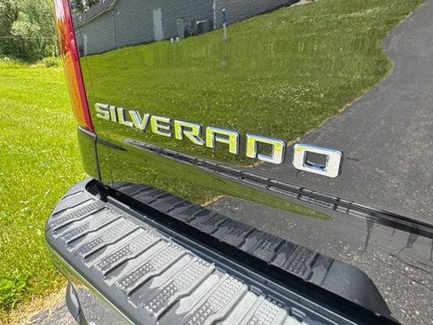 Used 2024 Chevrolet Silverado 2500 LTZ w/ LTZ Plus Package AWD/4WD image 49