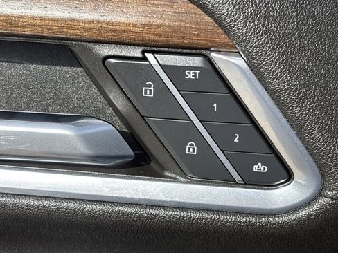 Used 2024 Chevrolet Silverado 3500 High Country w/ High Country Premium Package image 27