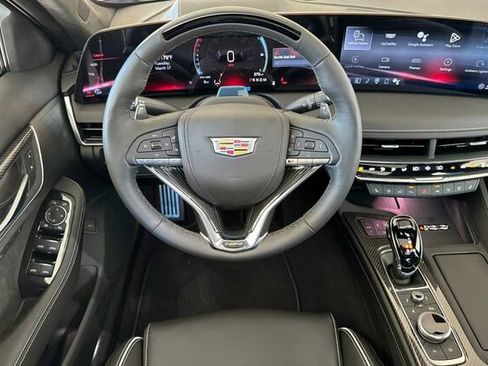 New 2026 Cadillac CT5 V image 14