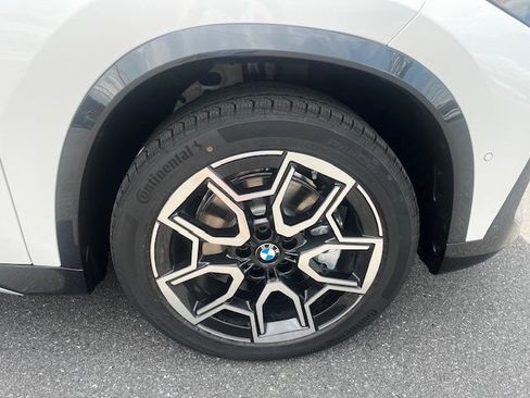New 2025 BMW X1 xDrive28i w/ Convenience Package image 9