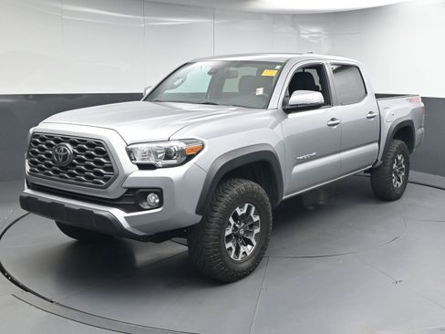 Certified 2021 Toyota Tacoma TRD Off-Road image 4