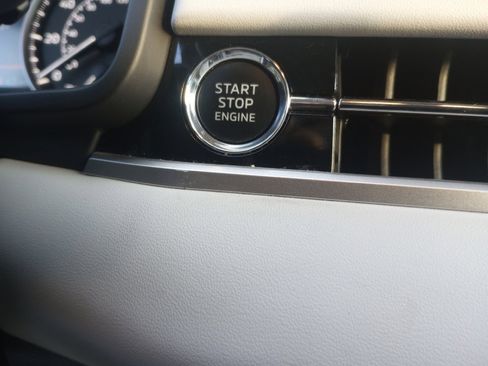 Used 2022 Mitsubishi Outlander SEL image 24