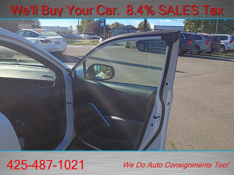Used 2024 Toyota Corolla Cross AWD Hybrid image 11