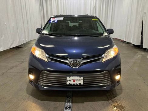 Certified 2025 Toyota Sienna XLE w/ XLE Plus Package AWD/4WD image 8