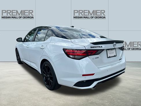 New 2025 Nissan Sentra SR w/ Midnight Edition image 7