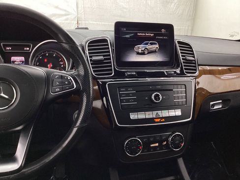 Used 2018 Mercedes-Benz GLS 450 4MATIC image 34