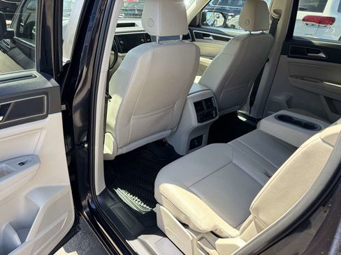 Used 2018 Volkswagen Atlas SE AWD/4WD image 18