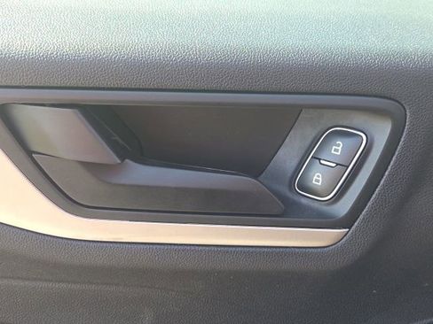 Used 2022 Ford Escape SE w/ Convenience Package FWD image 23