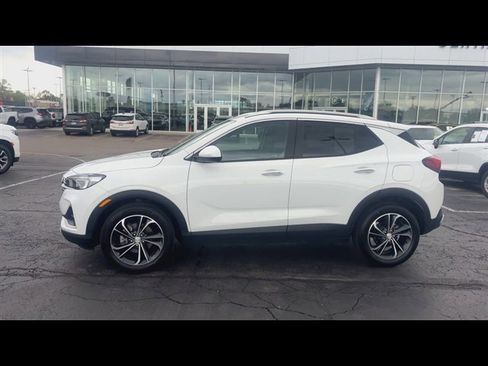 Certified 2023 Buick Encore GX Select FWD image 5