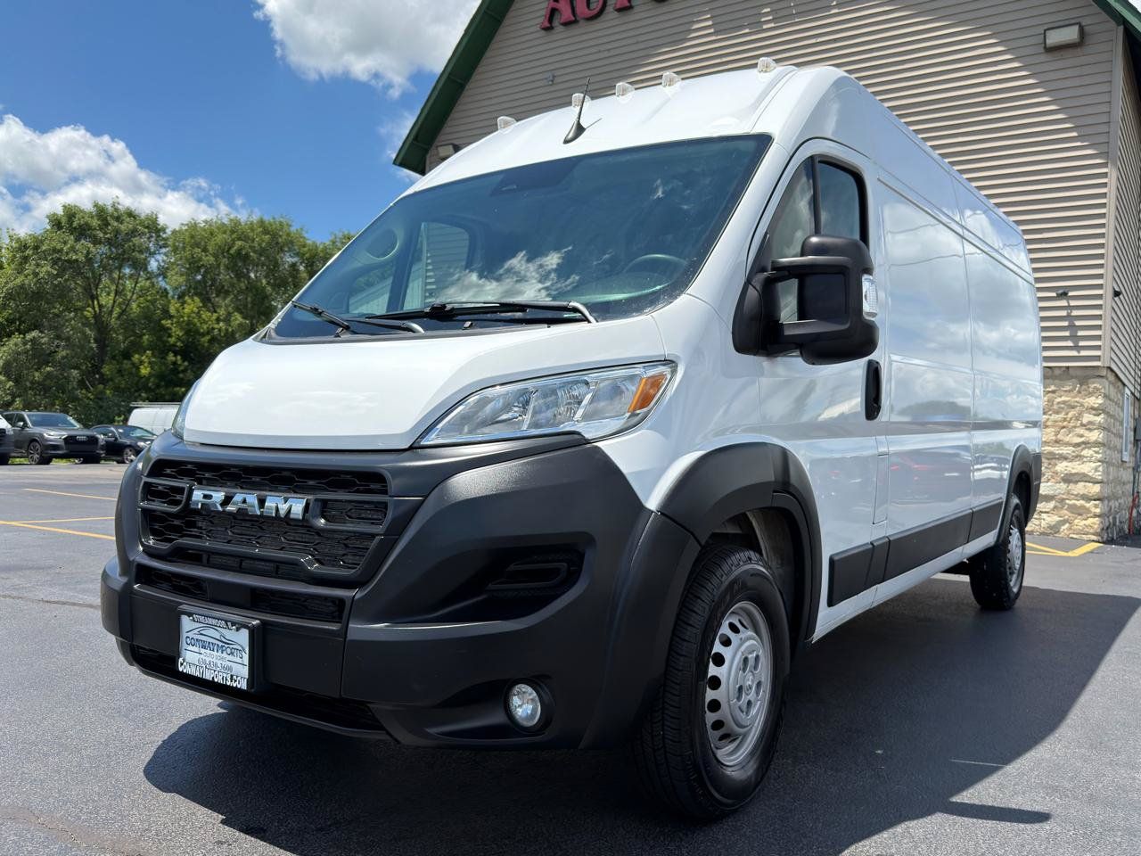 Used 2024 RAM ProMaster 2500 w/ Convenience Group FWD image 1