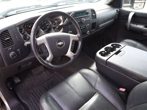 Used 2009 Chevrolet Silverado 3500 LT w/ Exterior Plus Package AWD/4WD image 12