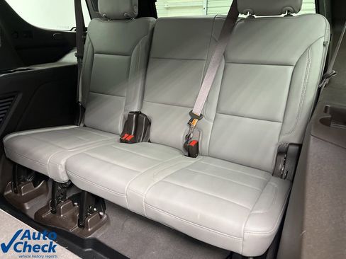 Used 2022 Chevrolet Tahoe Z71 w/ Luxury Package image 22