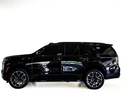 Used 2025 Chevrolet Tahoe RST w/ Comfort Package AWD/4WD image 5
