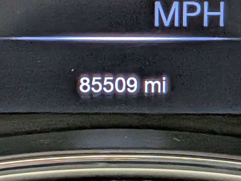 Used 2017 Jeep Grand Cherokee Altitude AWD/4WD image 17
