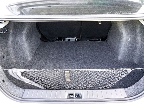 New 2025 Nissan Versa SR w/ Trunk Package image 21