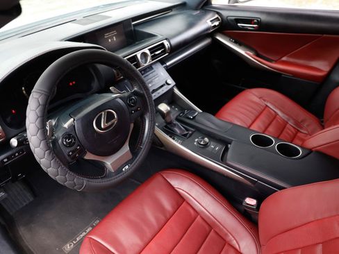 Used 2015 Lexus IS 250 w/ F-Sport Package RWD image 4