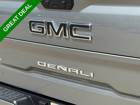 Used 2026 GMC Sierra 1500 Denali w/ Denali Reserve Package AWD/4WD image 9