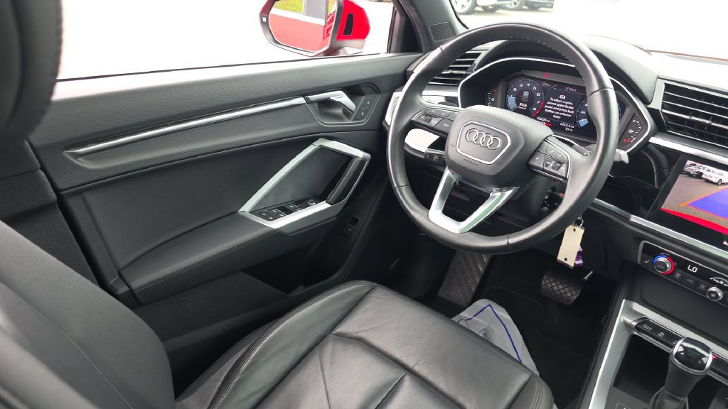 Used 2025 Audi Q3 2.0T Premium AWD/4WD image 28
