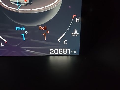 Used 2024 GMC Canyon AT4 image 25