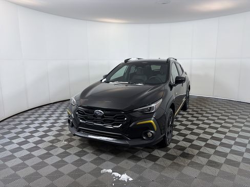 Used 2025 Subaru Crosstrek 2.5i Sport image 2