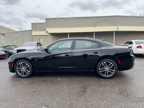 Used 2018 Dodge Charger GT image 8