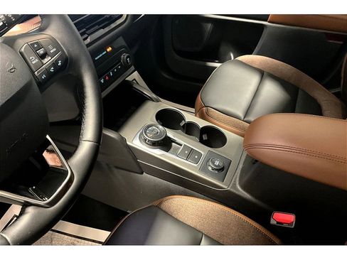 Used 2025 Ford Bronco Sport Outer Banks w/ Outer Banks Tech Package+ image 18