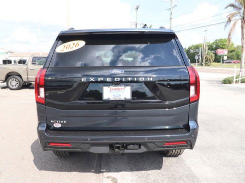 New 2026 Ford Expedition Active image 13