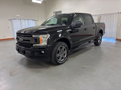 Used 2020 Ford F150 XLT w/ Equipment Group 302A Luxury image 4